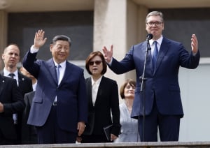 Στην Σερβία ο πρόεδρος της Κίνας Σι Τζινπινγκ