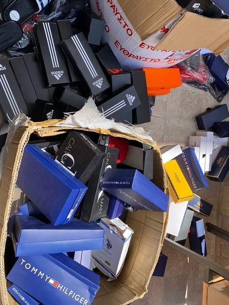 97fbd957 29ea 401b 8e32 22c5420a4732 002