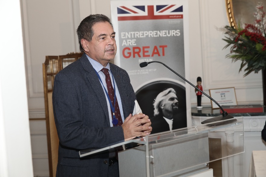 Σωτήρης Λεοντάρης Υπεύθυνος Εμπορικού Τμήματος Βρετανική Πρεσβεία 1