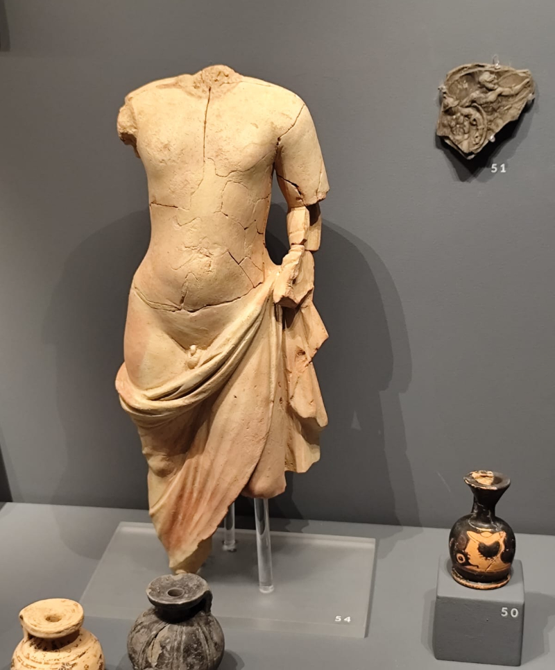 pi lino agalma tio imi gymnis andriki s morfi s ifaisti a