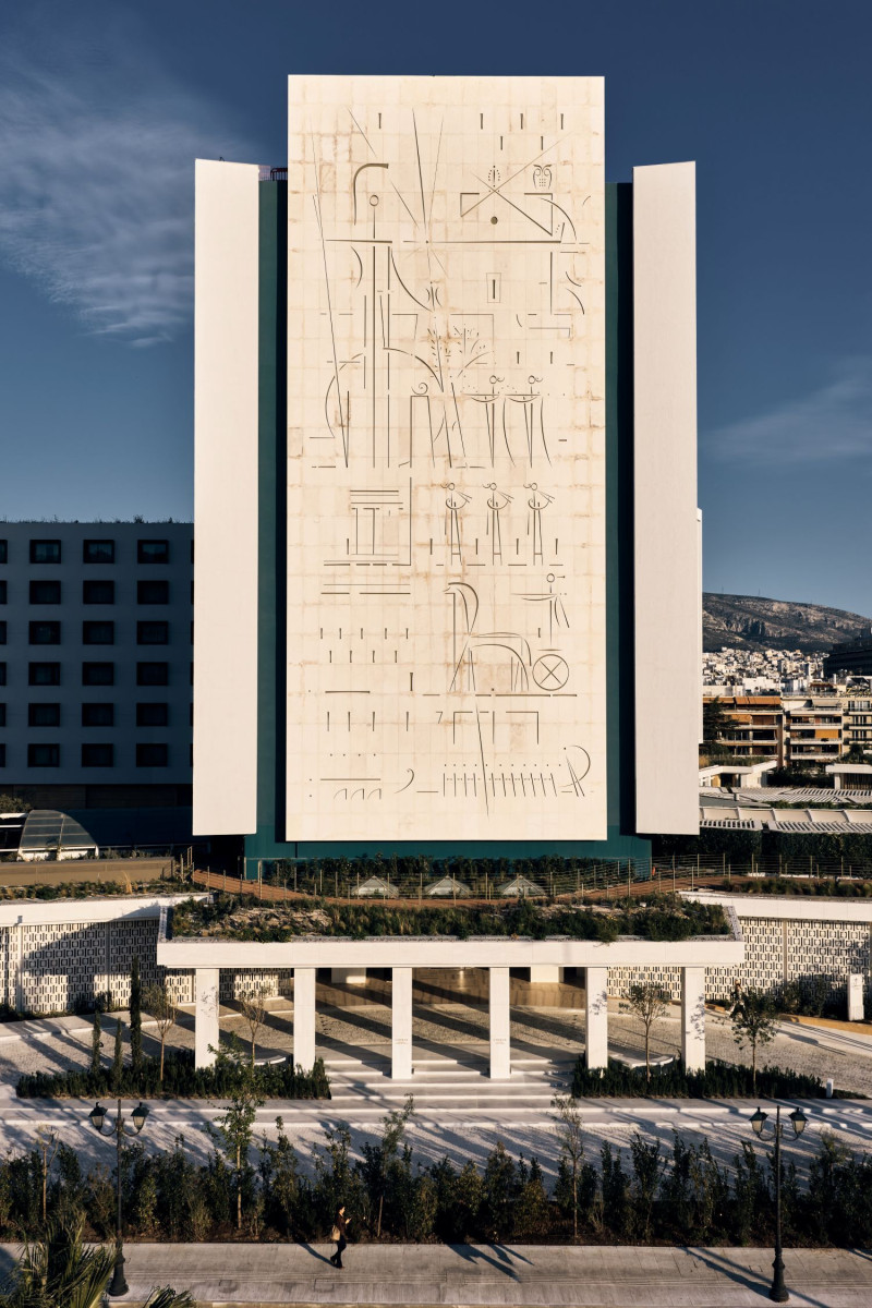 02_Conrad_Athens_The_Ilisian_Main_Entrance_Façade_002_13205.jpg