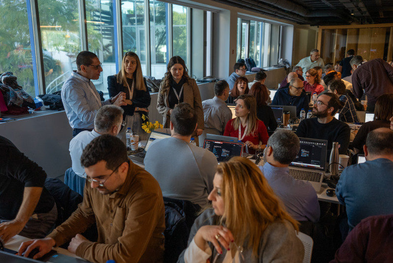 NN_Hellas_IT_Hackathon_photo_1_002_467d3.jpg