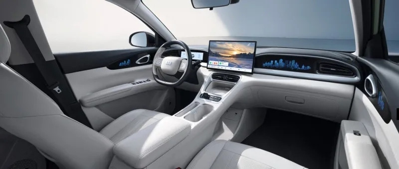 geely_e2_3_de96a.jpg