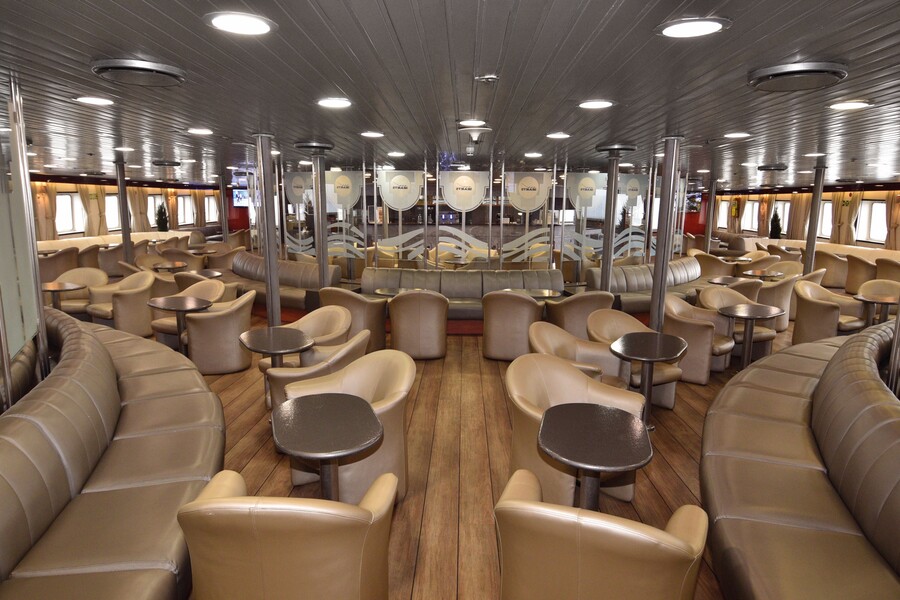 super_star_interior_04_6ae2a.jpg