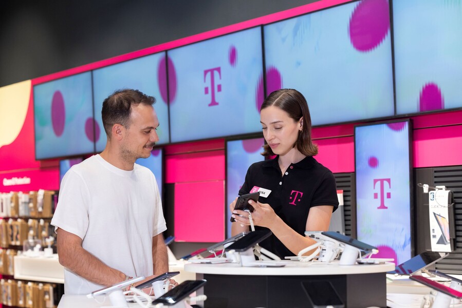telekom-3_128785e651438cb2.jpg