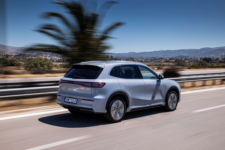 geely_e5_9867098_446a3d7973ee2513.jpg