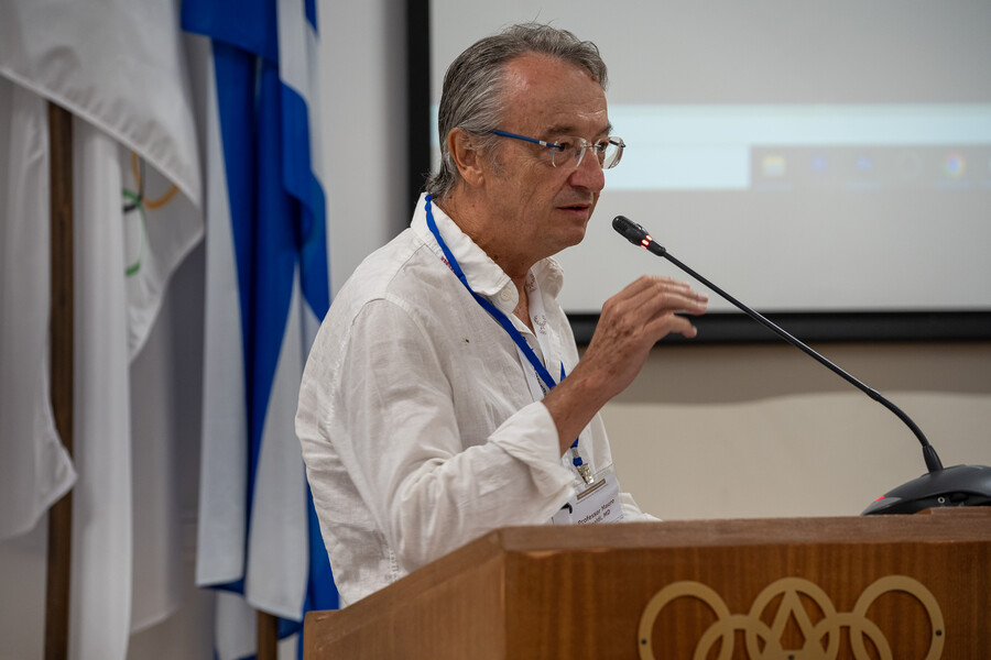 m_rinaldi_6f71fbbb1453d1d9.jpg
