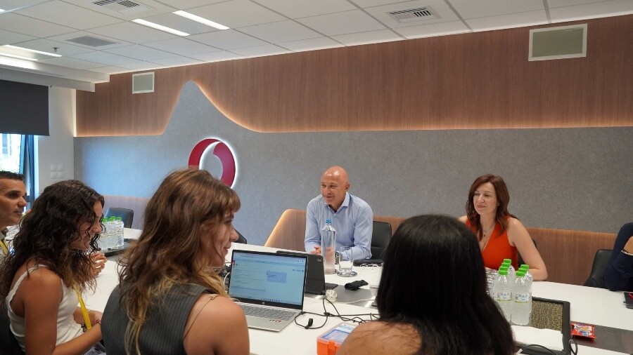 vodafone_skillsupladjunior_1_36cb64ad22c6cf42.jpg