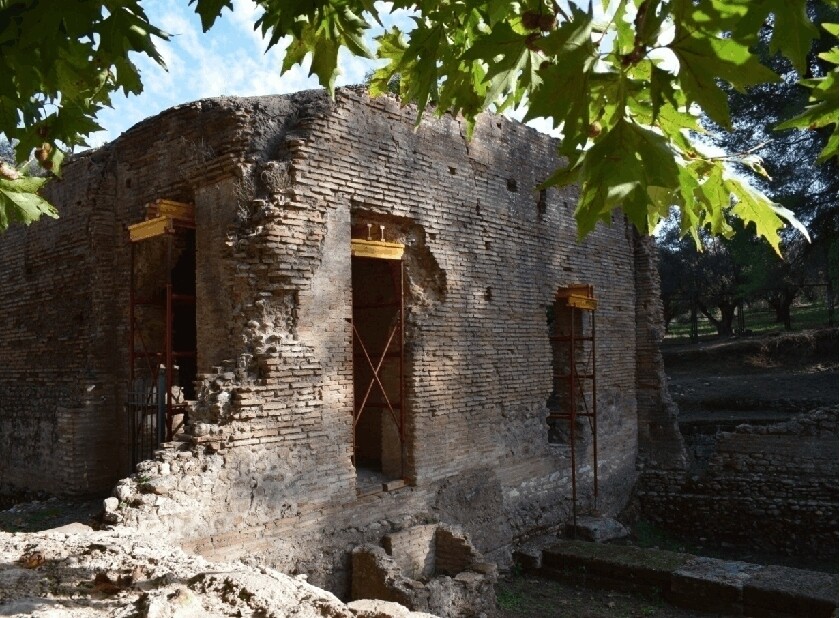 άποψη_του_μνημείου_από_τα_νοτιοδυτικά._υφιστάμενη_κατάσταση_με_υποστηλώματα_1_7360c528264c5c53.jpg