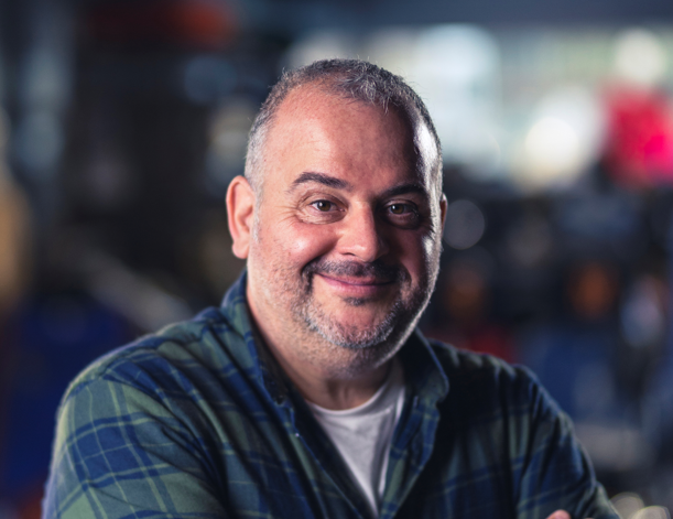 ΠΑΙΝΕΣΑΚΗΣ ΑΚΗΣ