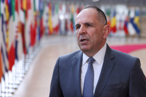 Διάψευση Γιώργου Γεραπετρίτη για δημοσίευμα περί δείπνου με στελέχη του ΠΑΣΟΚ
