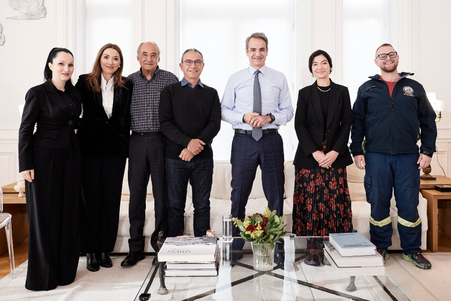 Συνάντηση του πρωθυπουργού Κυριάκου Μητσοτάκη με εκπροσώπους εθελοντικών οργανώσεων