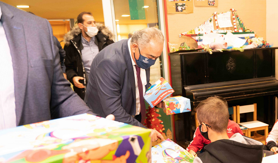 Επαγγελματικό Επιμελητήριο Αθηνών: Δώρα για τα παιδιά της «Κιβωτού του Κόσμου»