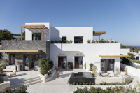 Το Sandblu Santorini παρουσιάζει το Blu Syllogi, το πρώτο luxury retail village στη Σαντορίνη