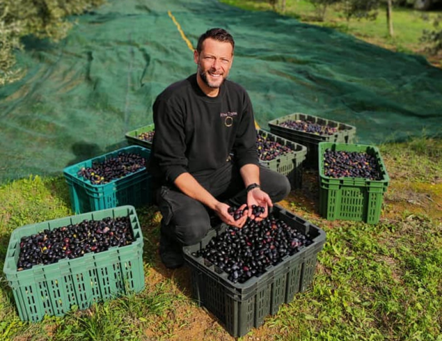 Κτήμα Τζόρβα: Η ζωή στο χωράφι για τον πρώην τερματοφύλακα του Παναθηναϊκού και της Εθνικής Ελλάδος