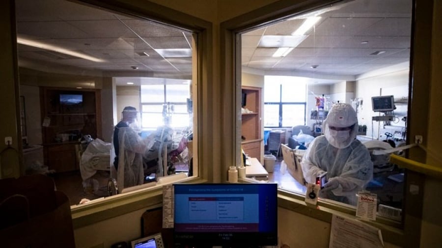 ΗΠΑ: Ανεμβολίαστοι το 30% των υγειονομικών, σύμφωνα με το CDC