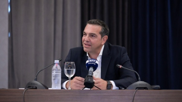 Τσίπρας: Χρειάζεται βιώσιμη ασπίδα προστασίας για νοικοκυριά και επιχειρήσεις