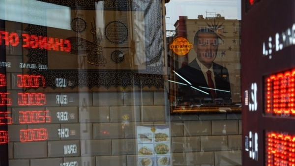 Τουρκία: Η οικονομική κρίση πλήττει πολιτικά τον Ερντογάν