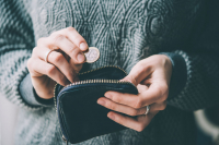 Έρευνα Οικογενειακών Προϋπολογισμών: Το 50% δαπανά πάνω από €1.080 το μήνα - Στο ενοίκιο 20% των χρημάτων