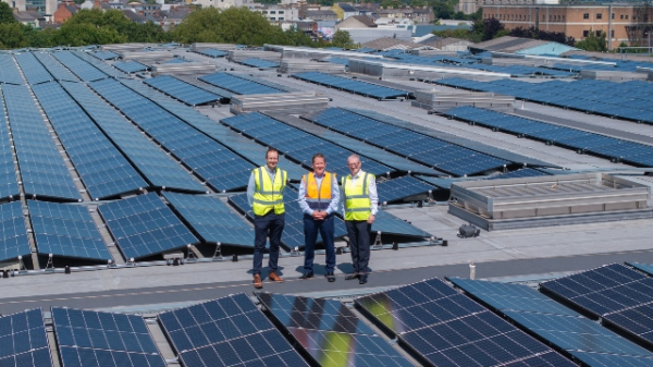 Ο Όμιλος Greenvolt ενισχύει την παραγωγή ηλιακής ενέργειας για την Tesco στην Ιρλανδία