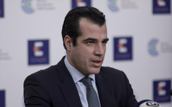 Θ. Πλεύρης: «Βραχιολάκι» σε όσους απορρίπτεται το άσυλο