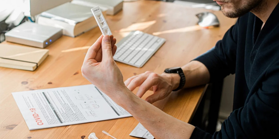 Νέος διαγωνισμός για προμήθεια 10 εκατομμυρίων self-tests