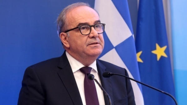 Παπαθανάσης: Προσφεύγει στη Δικαιοσύνη για το δημοσίευμα του Documento - Στήριξη από Γεωργιάδη (vid)
