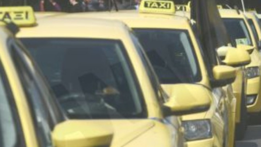 ΣΑΤΑ: Χωρίς ταξί και σήμερα η Αθήνα - Συνεχίζεται η απεργία