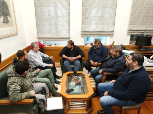 Ηράκλειο: Συνάντηση του περιφερειάρχη Κρήτης με αντιπροσωπεία αγροτοκτηνοτρόφων