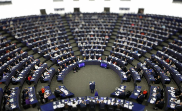 Ευρωπαϊκό Κοινοβούλιο: Τάχθηκε υπέρ της πρότασης των ΗΠΑ για τη φορολόγηση των πολυεθνικών