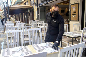 Εθνική Αρχή Διαφάνειας: Ξεκινούν έλεγχοι σε καταστήματα εστίασης - Συλλήψεις και πρόστιμα για μουσική