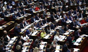 Βουλή: Τα τρία πρώτα νομοσχέδια που θα ψηφιστούν τον νέο χρόνο