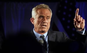 O υπουργός Υγείας Ρ. Κένεντι Τζούνιορ δήλωσε ότι θα ανακοινώσει τα αίτια του αυτισμού ως τον Σεπτέμβριο