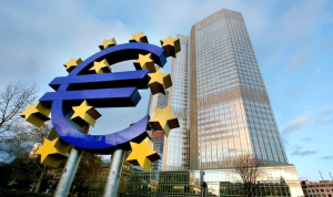 ΕΚΤ: «Καμπανάκι» για τις υψηλές αποτιμήσεις στις αγορές, ιδίως των κρυπτονομισμάτων