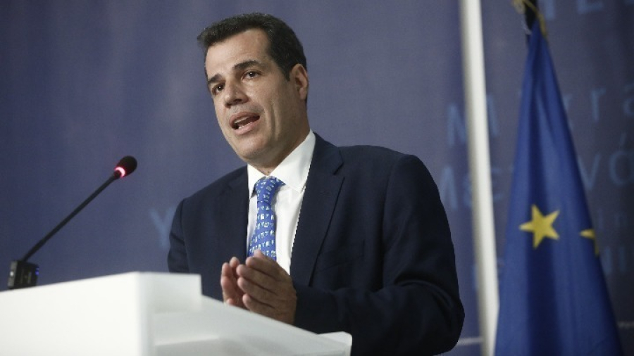 Ο Τραμπ αναδημοσίευσε στο Truth Social συνέντευξη του Πλεύρη για το μεταναστευτικό