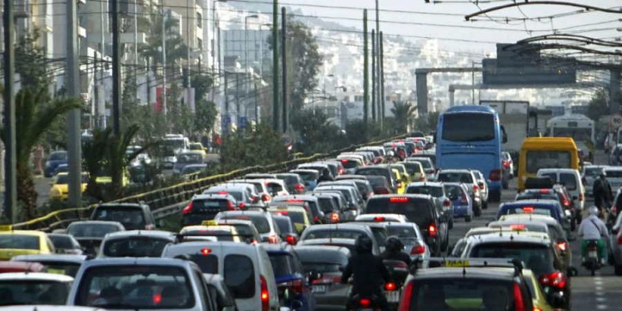 Συγκοινωνιολόγοι: Να δοθούν κίνητρα για χρήση των μέσω μαζικής μεταφοράς
