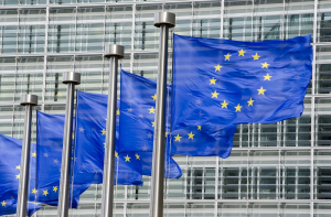 Politico: Μήνυση από New York Times στην ΕΕ για τα sms της Φον ντερ Λάιεν με τον Μπουρλά