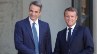 Το "ευχαριστώ" του Μακρόν στην Ελλάδα και η απάντηση Μητσοτάκη