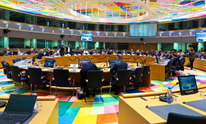 Eurogroup: Αισιοδοξία για την οικονομική ανάκαμψη, αλλά και κίνδυνοι λόγω πανδημίας