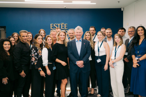 Επισκέψεις με σημασία στην Estée Lauder Hellas