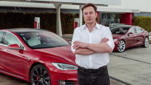 Ίλον Μασκ: &quot;Δεν θα πουλήσω μετοχές της Tesla για δύο χρόνια&quot;