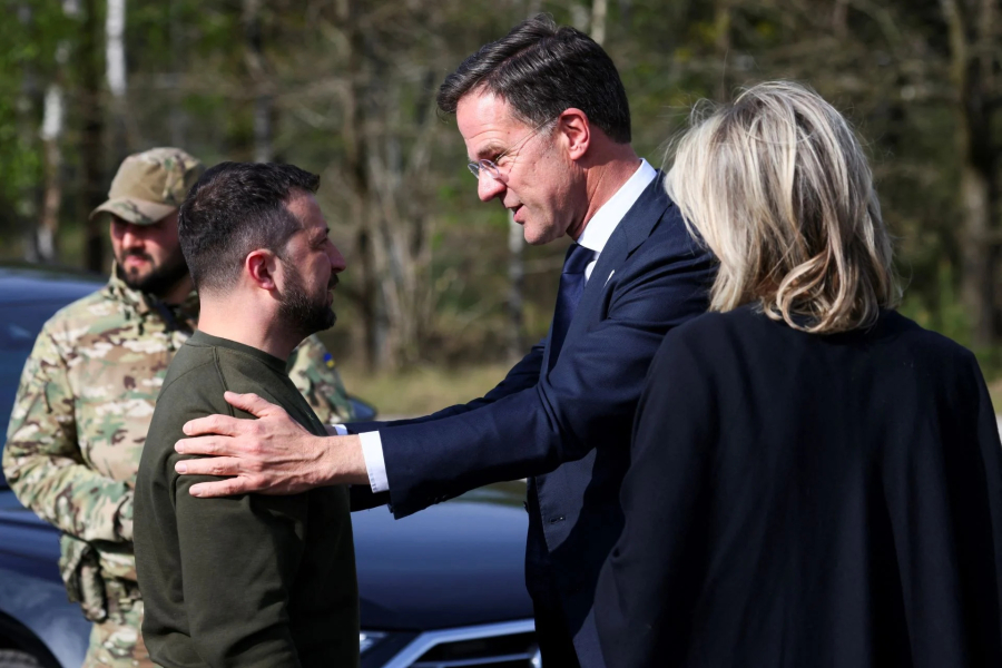 Η Ολλανδία υπόσχεται στην Ουκρανία στρατιωτική στήριξη ύψους 4 δισ. ευρώ έως το 2025