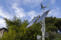 ABAS: Ολοκλήρωσε την εγκατάσταση στύλων 5g στην MYTILINEOS Smart Cities