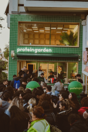 Protein Garden: Δυναμική επέκταση με δύο νέα καταστήματα σε Νέα Σμύρνη και Πανόρμου