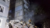Ουκρανία: Νέος βομβαρδισμός στη Ζαπορίζια καταστρέφει πολυκατοικία