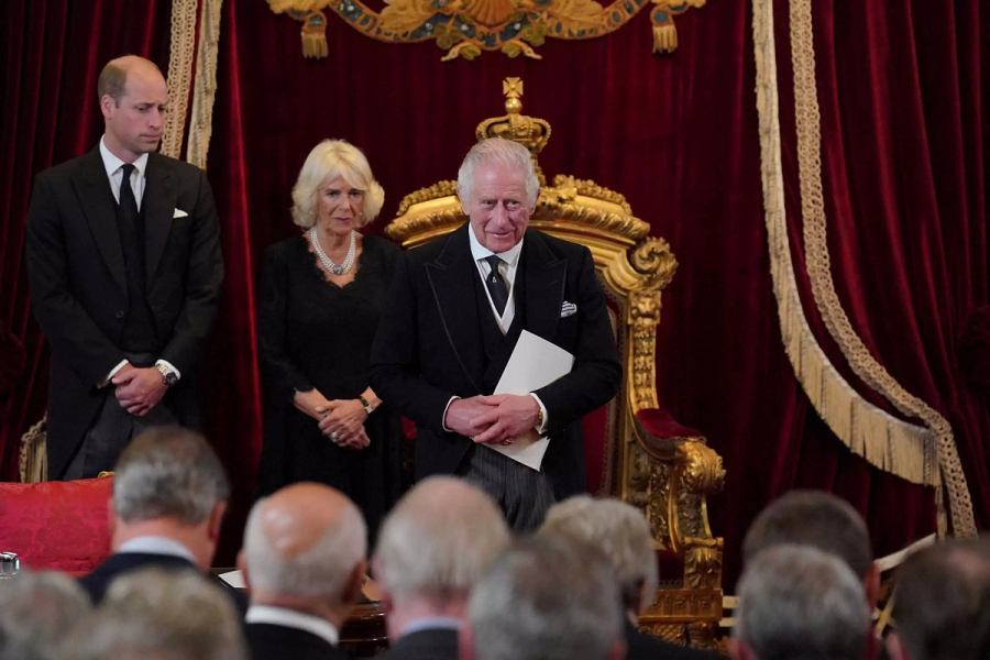 Βασιλιάς Κάρολος Γ': Νοιώθω το βάρος της ιστορίας