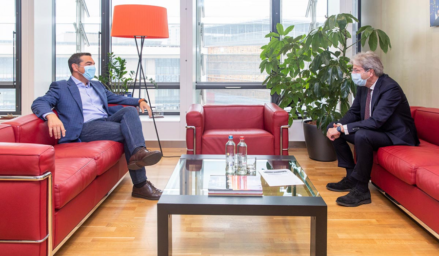 Τσίπρας στο PES: Μην αφήσουμε τις συντηρητικές δυνάμεις να μας γυρίσουν πίσω στη λιτότητα