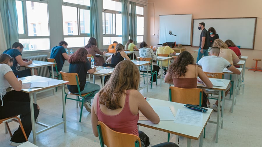 Βαθμολογίες Πανελληνίων: Τέλος η αγωνία, αναρτήθηκαν τα αποτελέσματα