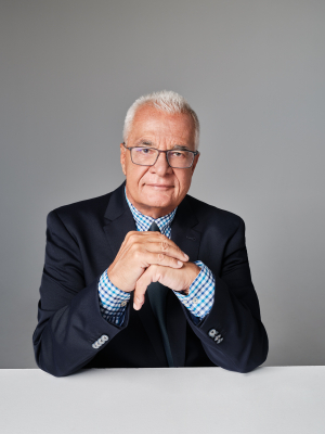 MEGA Γεγονότα: Ο Γιάννης Πρετεντέρης στη θέση του βασικού σχολιαστή