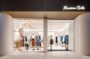 Massimo Dutti: Άνοιξε το ανανεωμένο κατάστημά της στη Γλυφάδα - Ποιες καινοτομίες φέρνει
